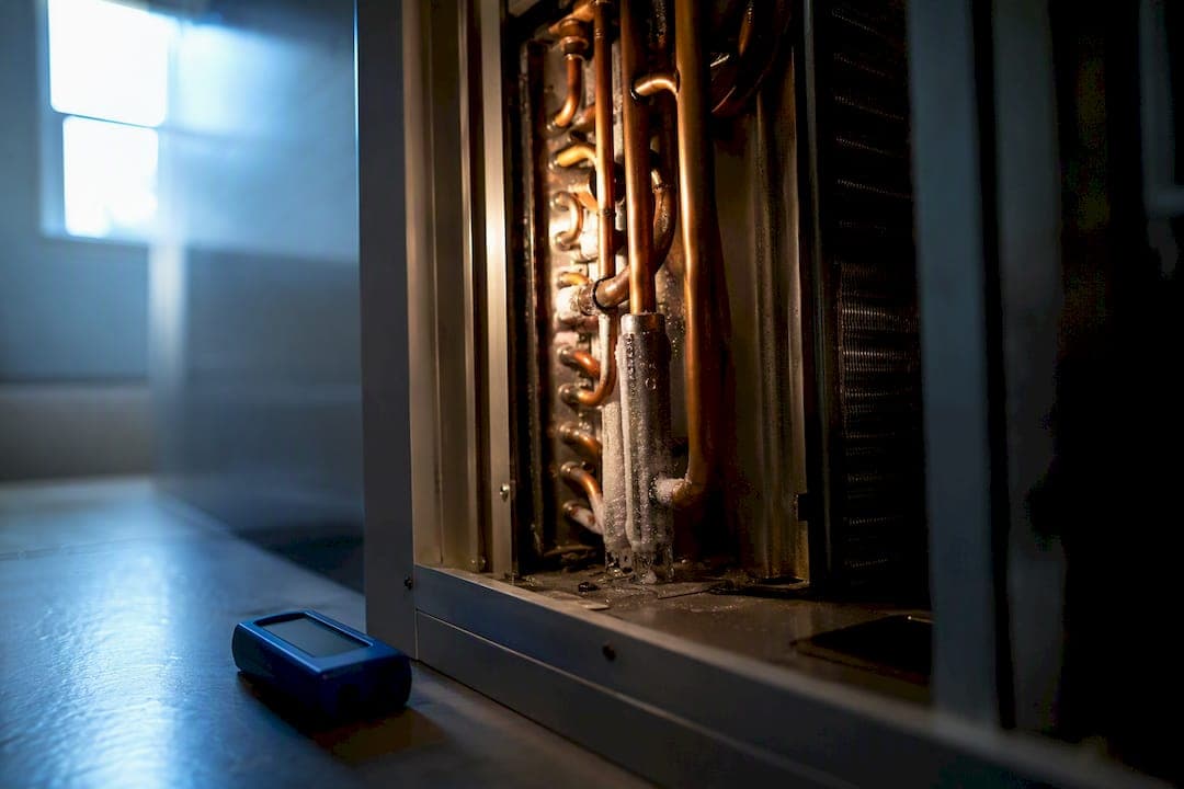 Homeowners: Diagnose Evaporator Coil Leaks Before $1,000–$5,000 Repair